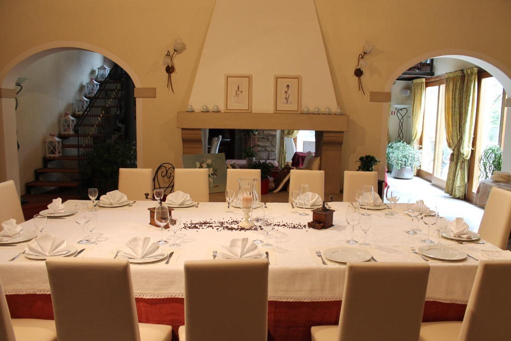 ויטוריו ונטו Hotel Calvi-Ristorante Mainor מראה חיצוני תמונה